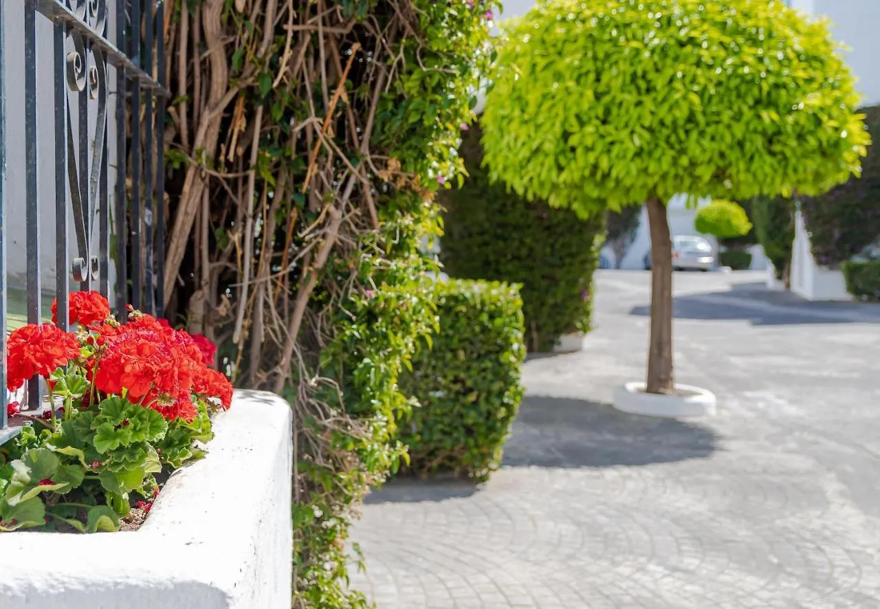 Willa Fully Renovated Seaside Townhouse 200M From The San Pedro Beach With Gated Community Marbella Hiszpania