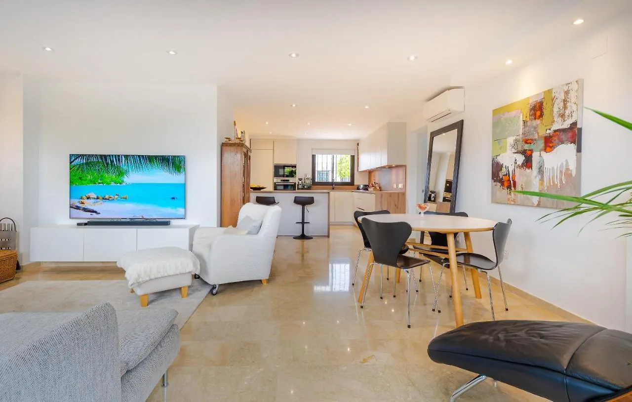 Fully Renovated Seaside Townhouse 200M From The San Pedro Beach With Gated Community Villa Marbella Spain