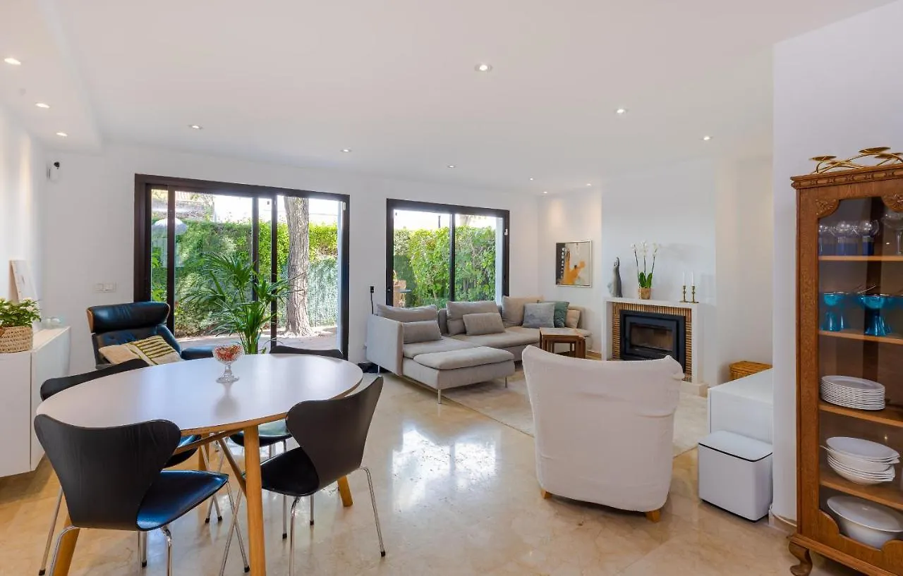 Holiday home Fully Renovated Seaside Townhouse 200M From The San Pedro Beach With Gated Community Villa Marbella